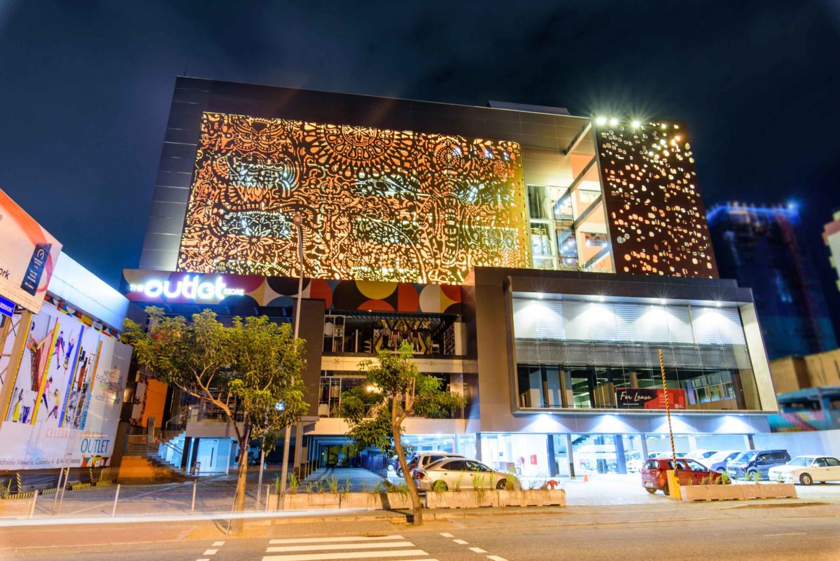 The Outlet Store Colombo 4
